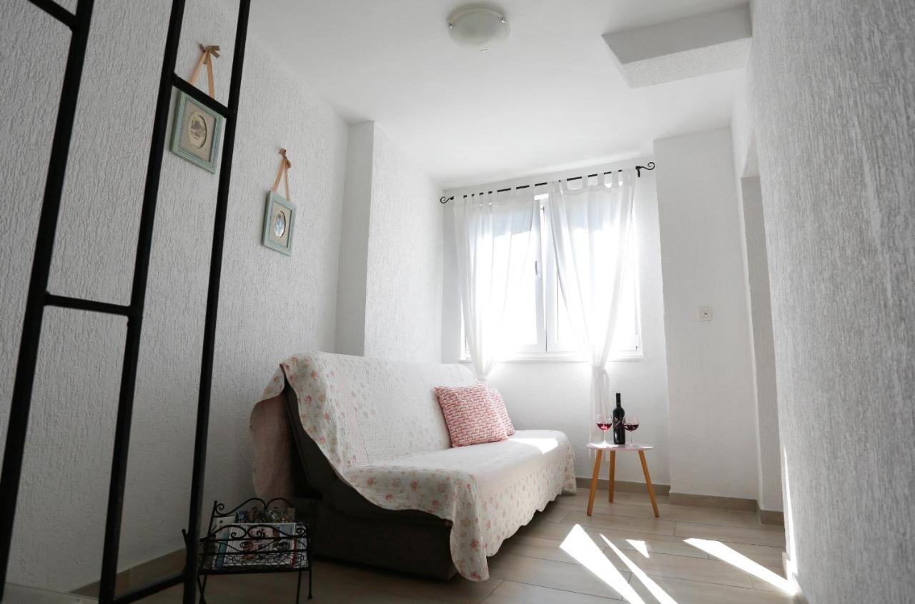 Holiday Home Miklica Klis Exterior photo