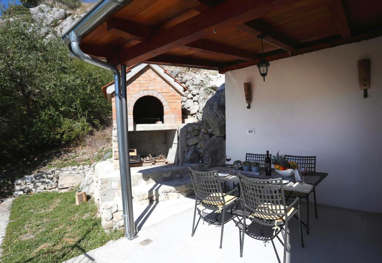 Holiday Home Miklica Klis Exterior photo